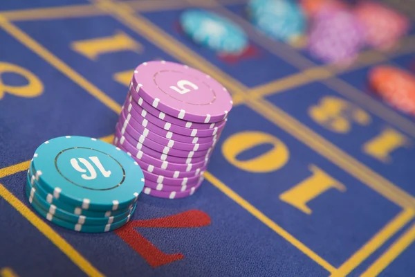 juragan 69 platform showing Allbet tables and Liga 1 sportsbook side-by-side