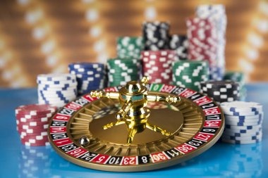 juragan 69 platform showing Wild Fireworks slot and Liga 1 sportsbook options